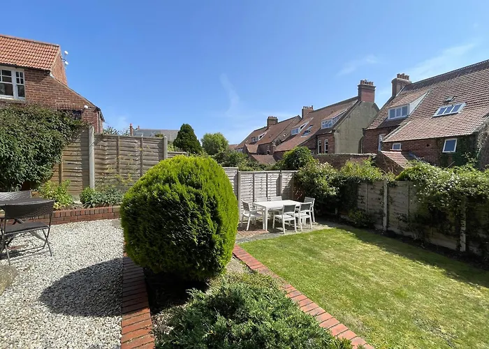 Sterling House * Robin Hood's Bay